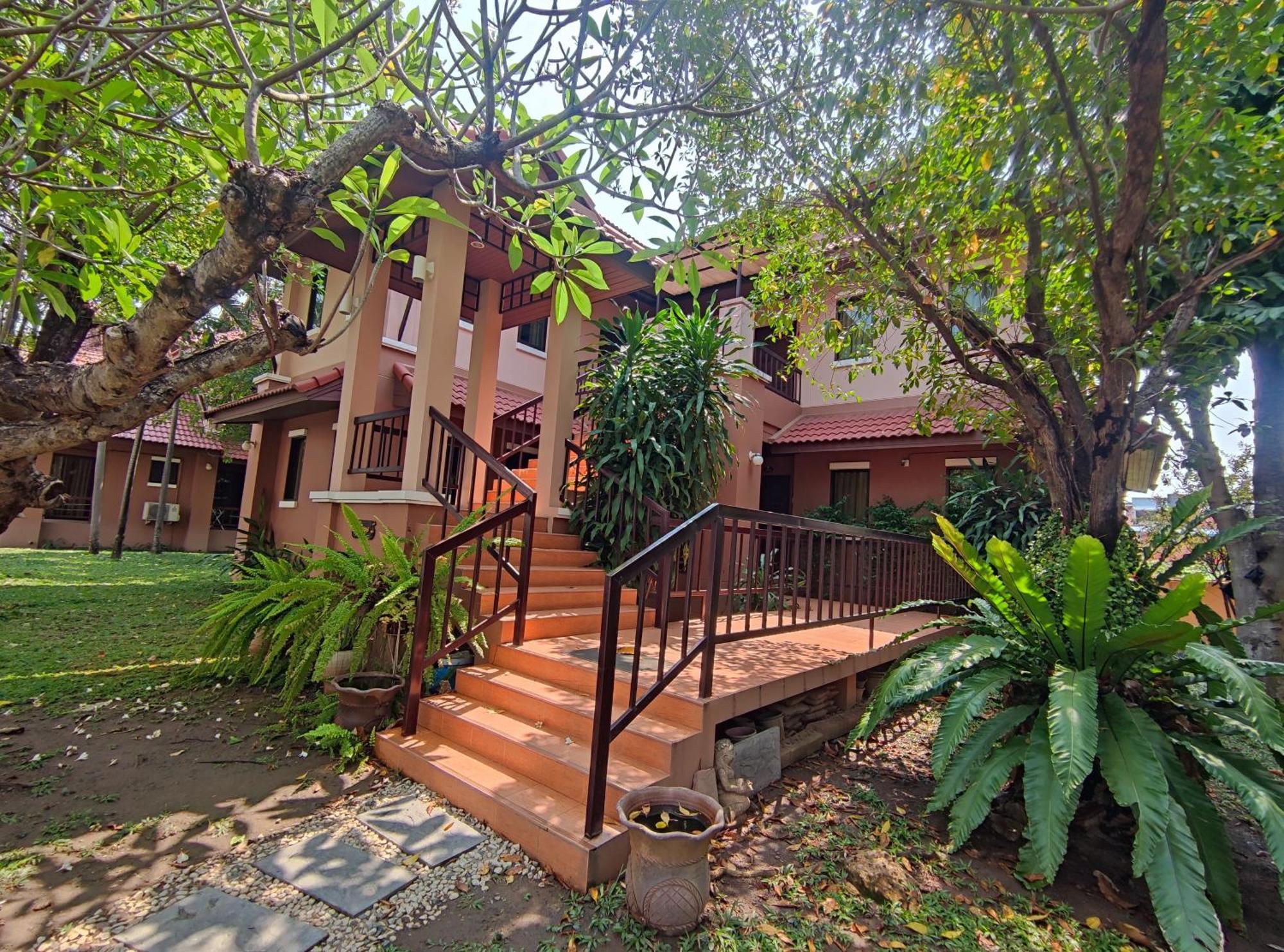 Areena Resort And Hotel Uttaradit Kültér fotó